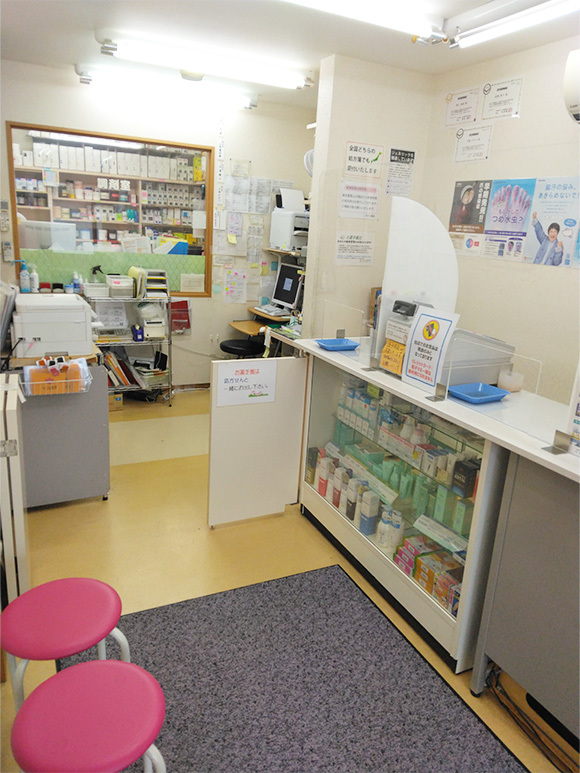 あすか薬局　内観